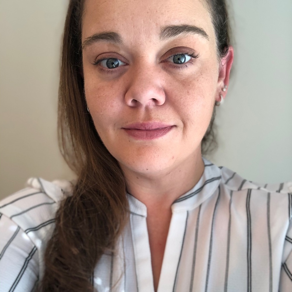 Meet your Posher, Jennifer